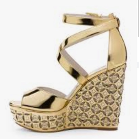 Micheal Kors Gabriella Gold Wedge - Picture 2 of 10